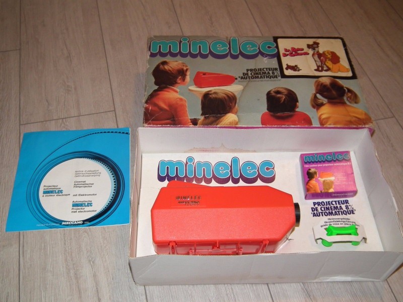01-Projecteur 8 mm Minelec.jpg