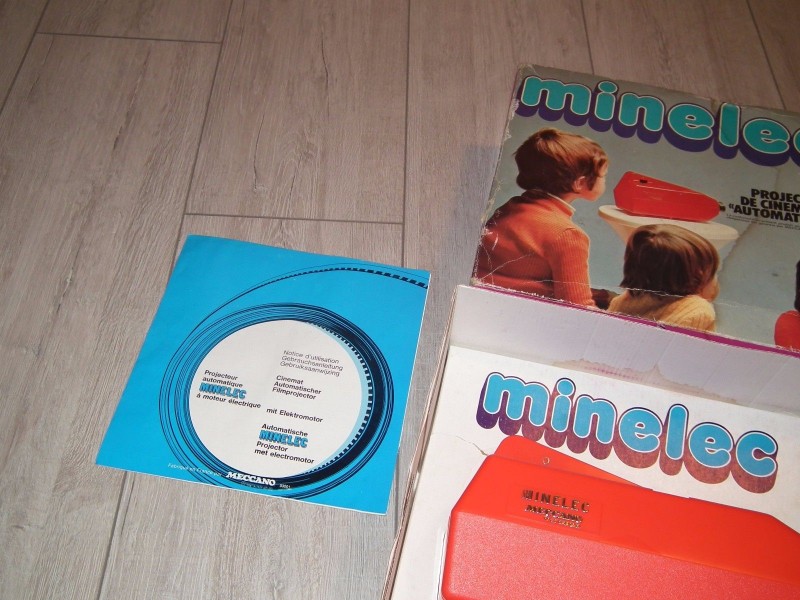 03-Projecteur 8 mm Minelec.jpg