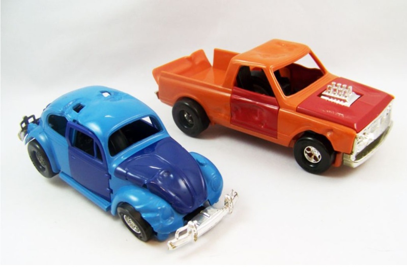 A-04-Gyro Jet coffret cascadeurs ref.39597 vehicule avec lanceur, tremplin.La Coccinelle. En plastique 1976_06.jpg